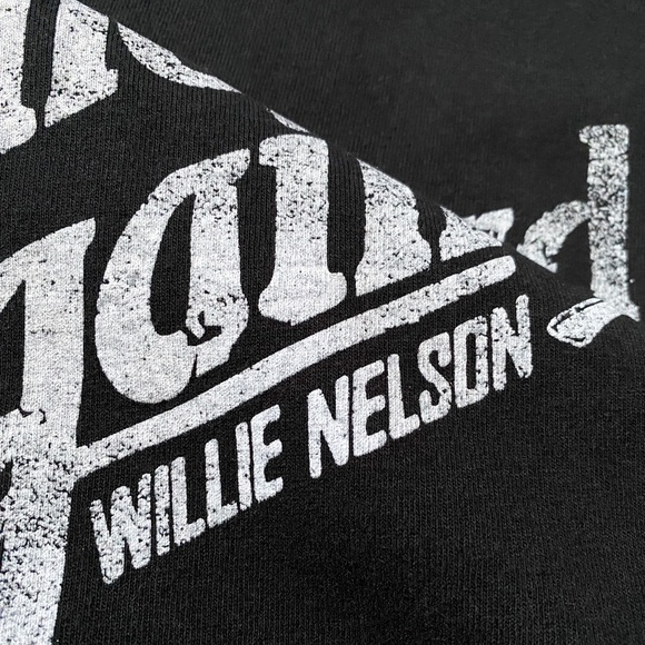 WILLIE NELSON ON THE ROAD AGAIN 1980 RAW CROPPED BAND TEE - Picture 3 of 3